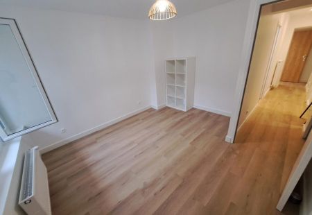 Appartement T5 à ST EGREVE - Photo 3