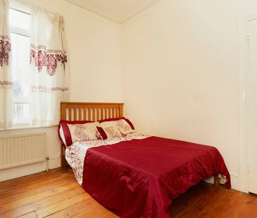 Room in a Shared House, Hawstead Road, SE6 - Photo 1