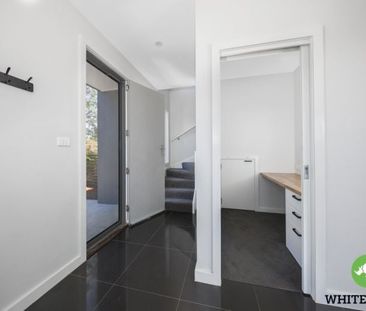 9 Aprasia Avenue, Googong - Photo 6