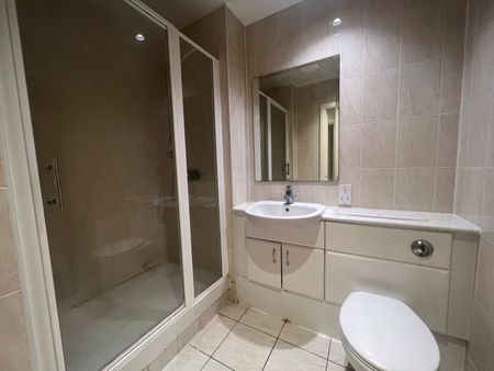 Clarence Street, Staines - 2 bedrooms Property for lettings - Seymours - Photo 3