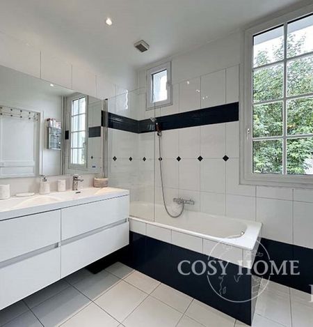 Maison • Bécon - Photo 5