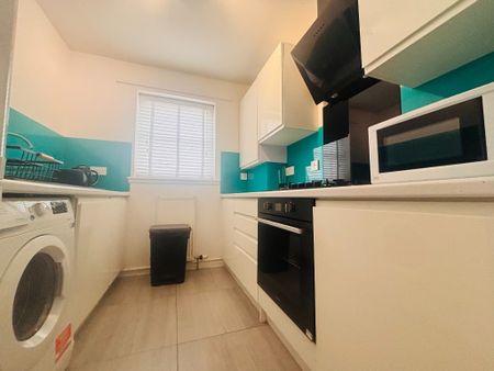 Kirklands, Renfrewshire, Renfrew, PA4 8HR - Photo 3