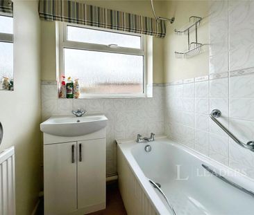 2 bedroom bungalow to rent - Photo 6