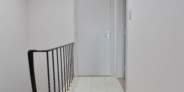 Eengezinswoning te huur in Sint-Truiden voor € 950 met 2 slaapkamers - Foto 1