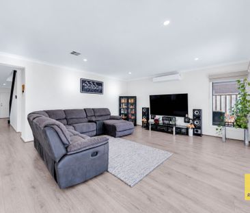 Impressive Double-Storey Living in a Prime Tarneit Location! - Photo 3