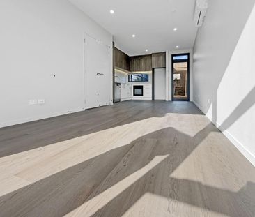 Brand New Townhouse - Photo 4