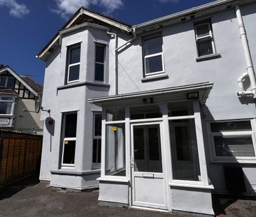 Rushton Crescent, Bournemouth, Dorset, BH3 - Photo 4