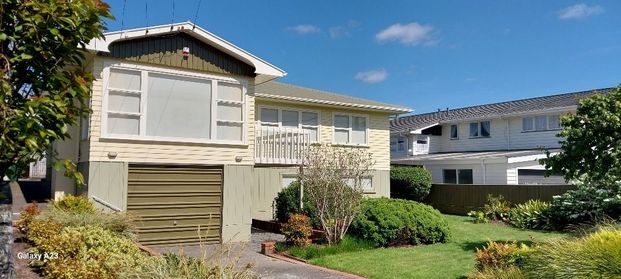 51 Mabey Road, Avalon - Photo 1