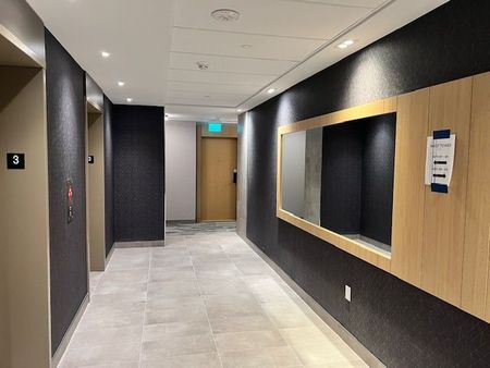 For Lease - 202 Burnhamthorpe Road Unit# 305 W, Mississauga, Ontario - Photo 3