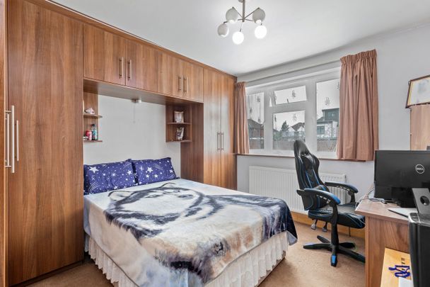 Langland Crescent, Stanmore, HA7 - Photo 1