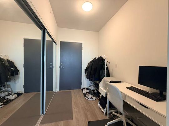 For Lease - 10 De Boers Drive Unit# 906, Toronto, Ontario - Photo 1