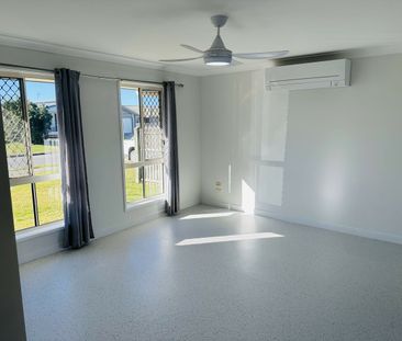 Sleek and Modern Home - Photo 4