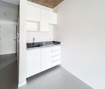 Apartamento com 1 quarto e 30m² para alugar em Rio Branco, Porto Al... - Photo 2