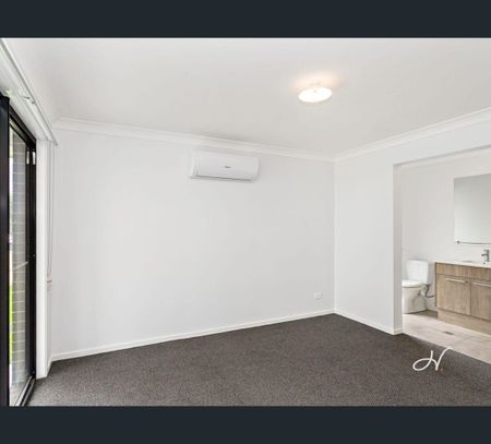 8 Cowry Street, Bellbird, NSW 2325 - Photo 2
