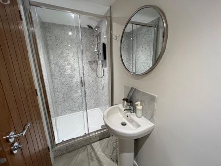 Detached house to rent - Photo 4