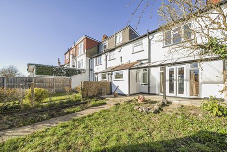 Melrose Avenue, Mitcham CR4 - Photo 3