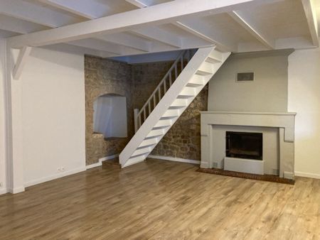 Location maison 3 pièces, 75.00m², Pont-l'Abbé-d'Arnoult - Photo 2
