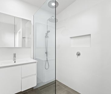 Rear Unit with Quiet Courtyard - Photo 6