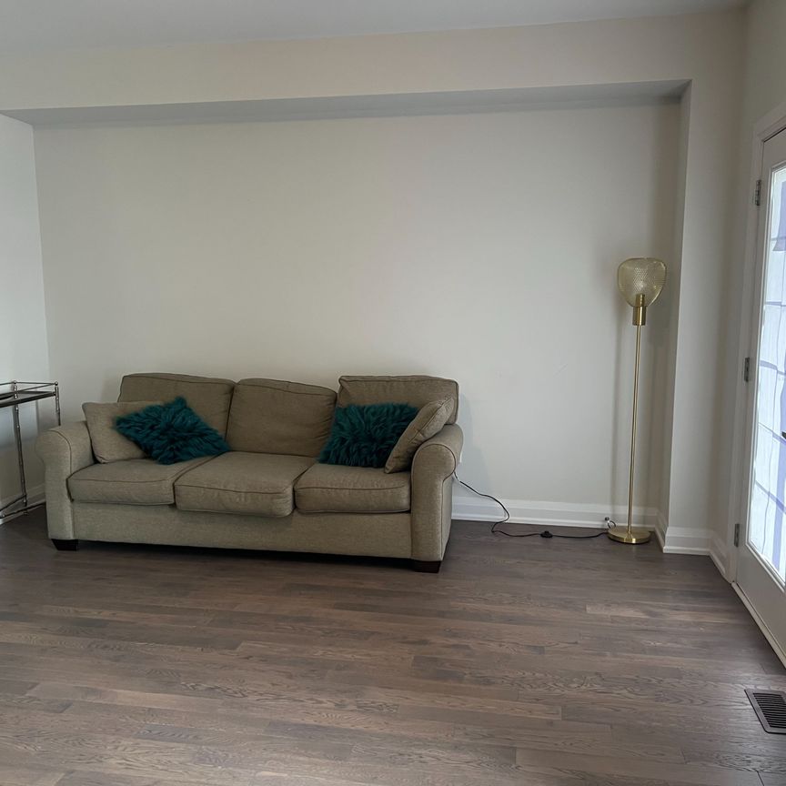 For Lease - 113 Seguin Street, Richmond Hill, Ontario - Photo 1