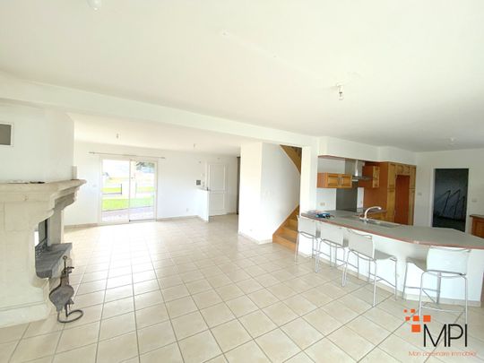 Location Maison 8 pièces 195m² - Photo 1