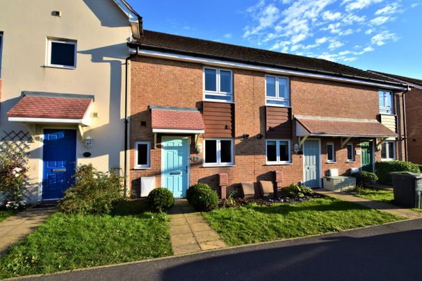 2 bedroom terraced house to rent - Photo 1