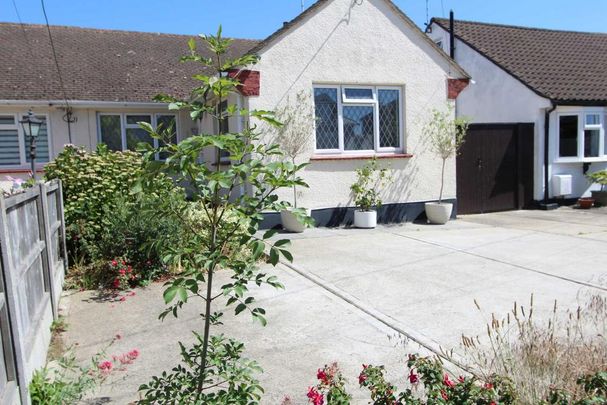 2 bedroom semi-detached bungalow to rent - Photo 1