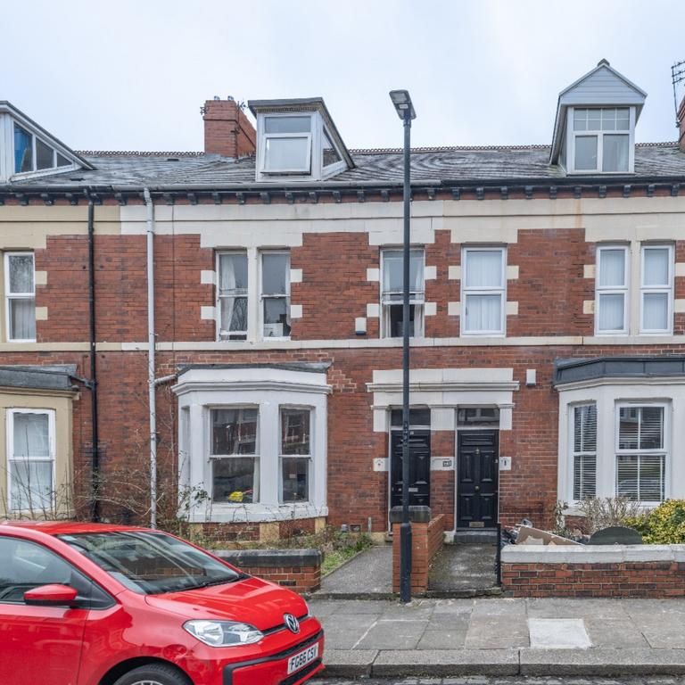 7 bedroom terraced house to rent - Photo 1