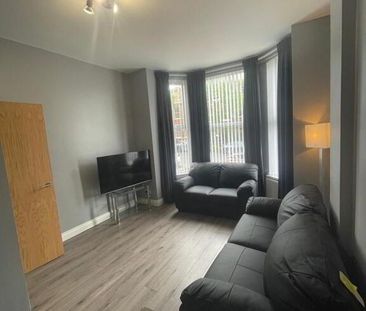 Apt 1, 20 Eglantine Avenue, Belfast, BT9 6DX - Photo 1