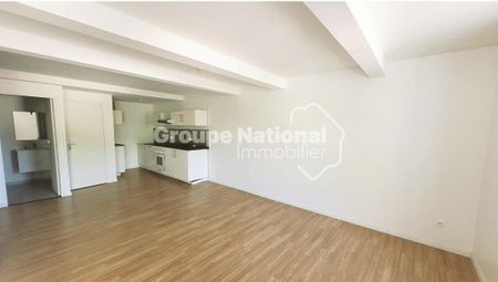 Location Appartement 2 pièces 52m² GONFARON 83590 - Photo 4