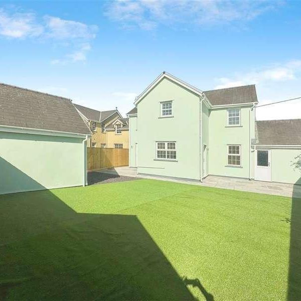 St. Tyfodwg Close, Blackmill, Bridgend, CF35 - Photo 1