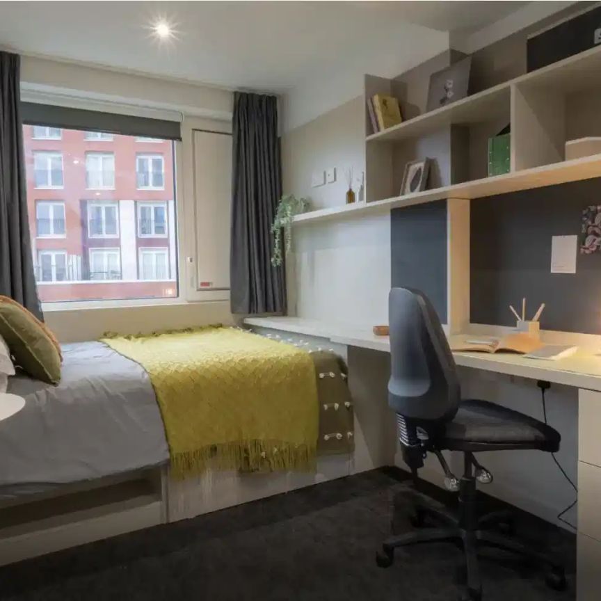 Gold Studio - Photo 1