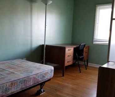 Location you can't beat near 17th Ave. in BELTLINE downtown — 1 Bed... - Photo 1