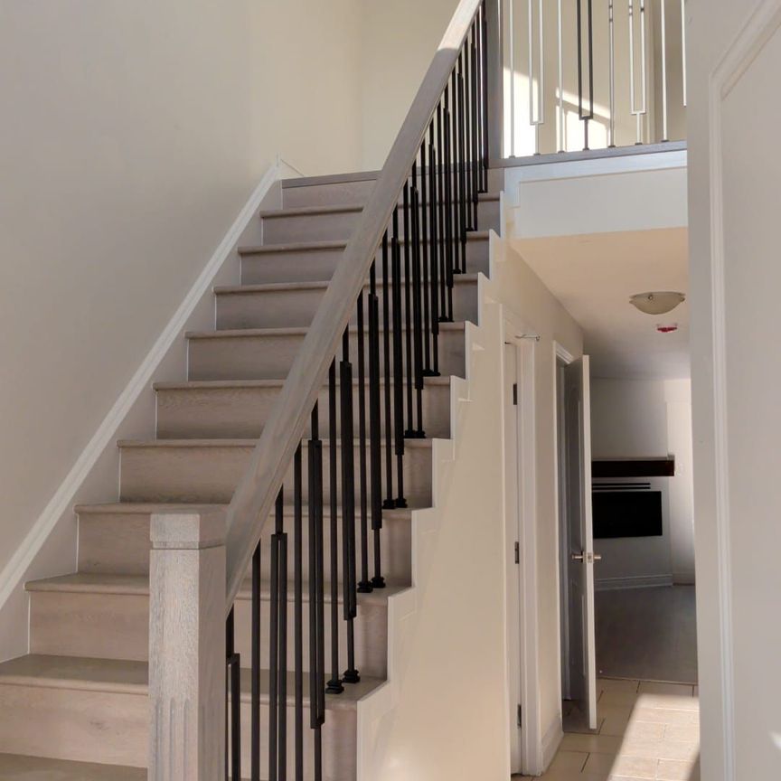 For Lease - 4 Malabar Crescent, Brampton, Ontario - Photo 1
