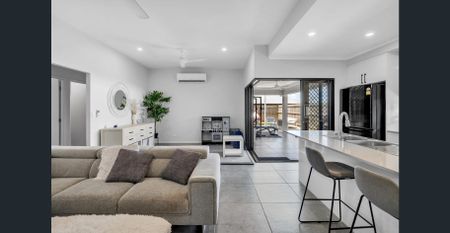 A Home That Lets You Relax, Entertain and Enjoy the Tropics - Photo 5