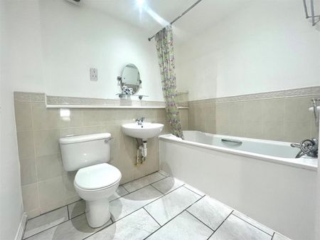 2 Bedroom Flat To Let - Photo 4