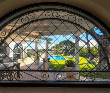 4 bedroom luxury Villa for rent in Loulé, Distrito de Faro - Photo 1