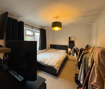 3 bedroom House To Let Total Size: 872 SQ FT - Photo 2