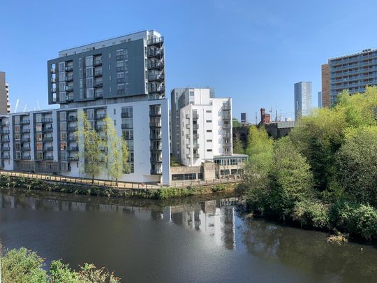 2 Bed Flat, South Hall Street, M5 - Photo 1