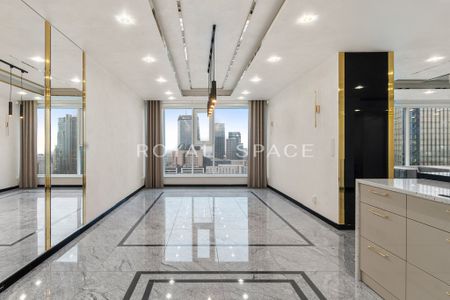 Warszawa, Wola, Grzybowska - Zdjęcie 4