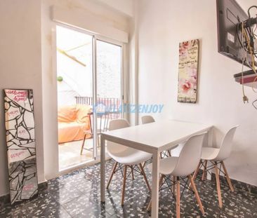 Carrer del Pintor Gisbert, Valencia, Valencian Community 46004 - Photo 2