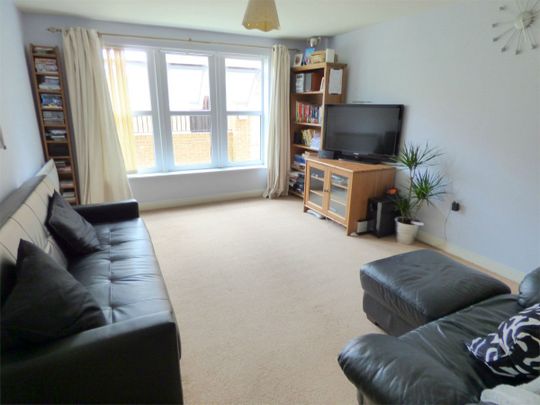 Queen Street, Cleckheaton, West Yorkshire, BD19 - Photo 1