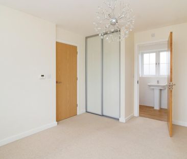 3 bedroom detached house to rent - Photo 6