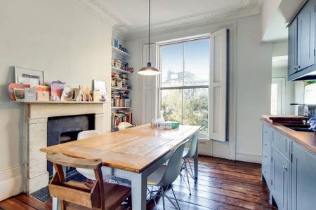 2 bedroom maisonette to rent - Photo 5