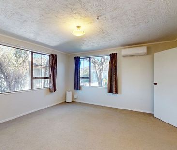 Practical & Perfectly Located - Photo 1