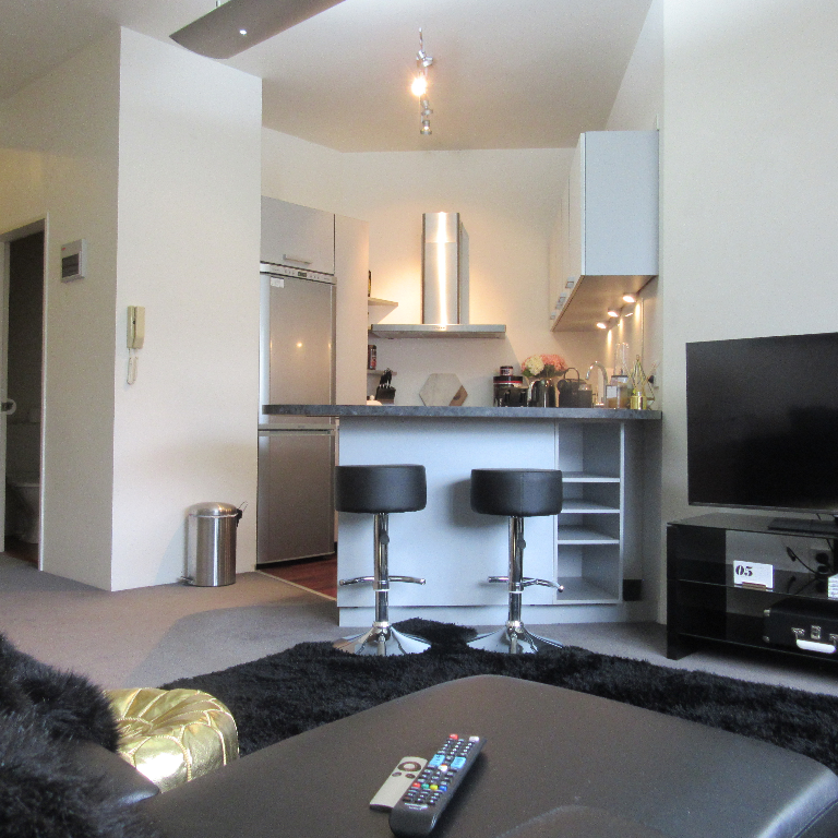 Welcome to 19/125 Thorndon Quay - Photo 1