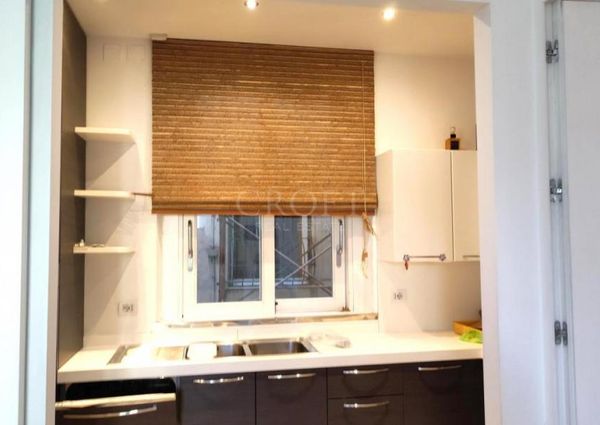 Parioli-Piazza delle Muse: Restored 3 bedroom, 3 Bath, spacious living, kitchen, balcony, near park, master bed & 2 single bedrooms. Ref 1045