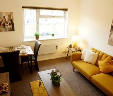 Percy Avenue - Photo 3