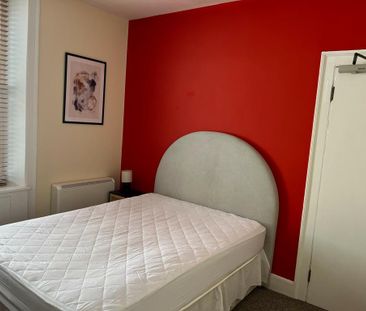 Studio to rent - Photo 6