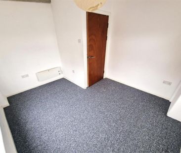 2 Bedroom Apartment To Let - Photo 6