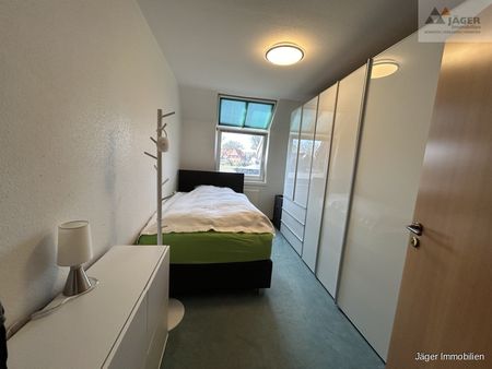 große 6 Zimmer-Whg. mit Doppelgarage - Photo 5